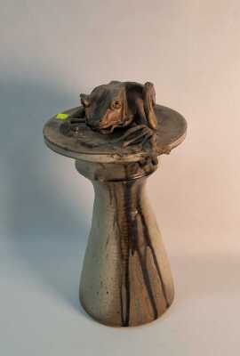 POTTERY FROG