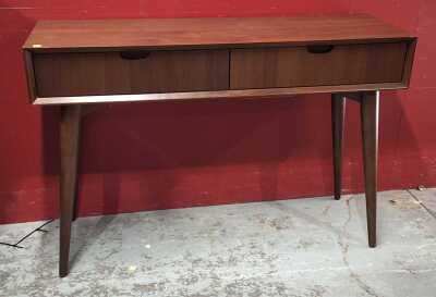 CONSOLE TABLE