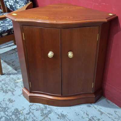 CORNER CABINET