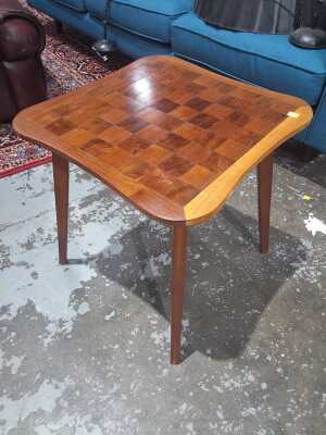CHESS TABLE