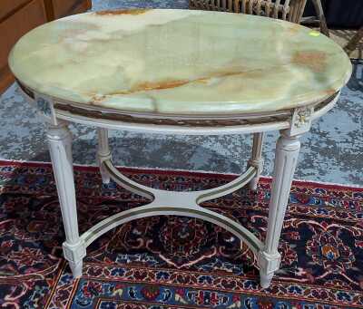 OCCASIONAL TABLE