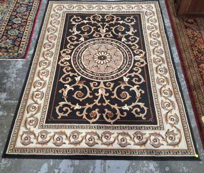 FLOOR RUG