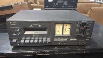 CASSETTE DECK