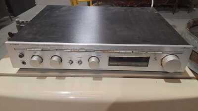 STEREO RECEIVER