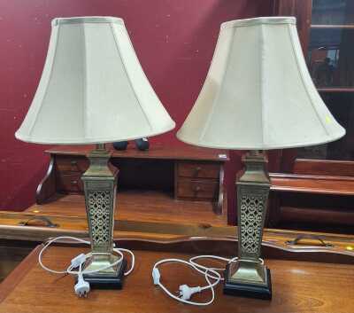 TABLE LAMPS