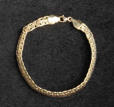 GOLD BRACELET