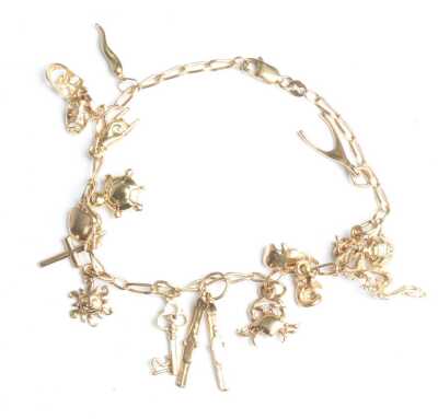 GOLD BRACELET