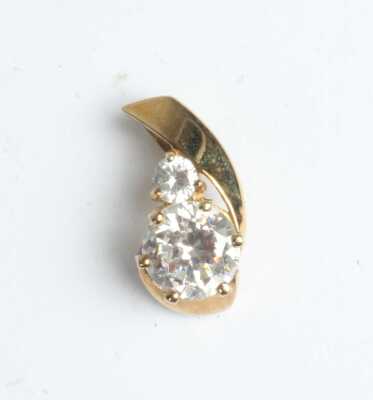 GOLD PENDANT