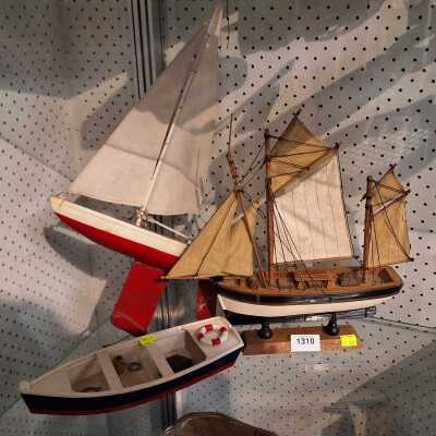 MODEL BOATS
