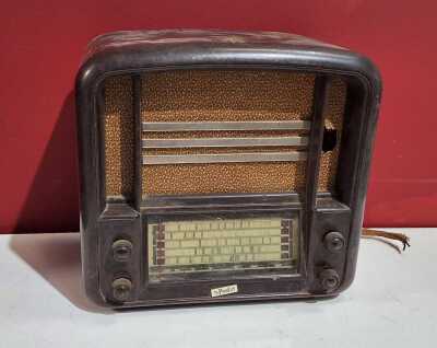 VINTAGE RADIO
