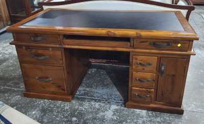 PEDESTAL DESK
