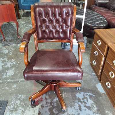 DESK CHAIR