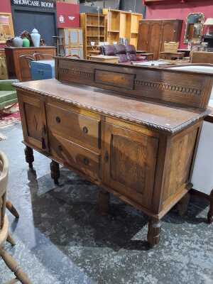 SIDEBOARD