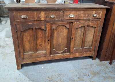 SIDEBOARD