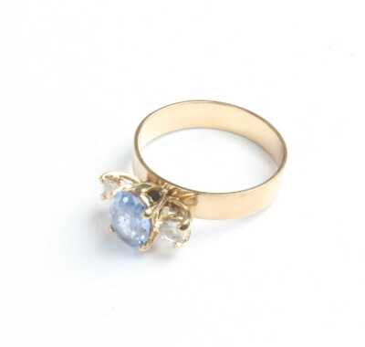 GOLD RING