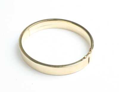 GOLD BANGLE