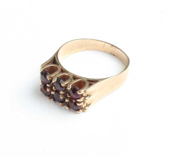 GOLD RING