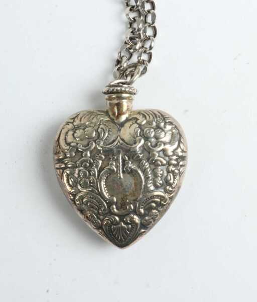 SILVER SCENT PENDANT