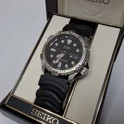 WRISTWATCH