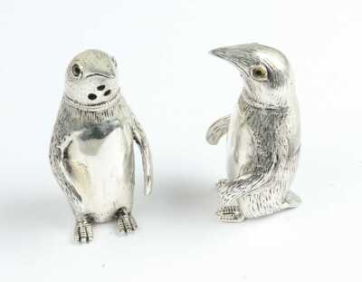 SALT & PEPPER