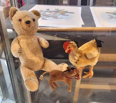 VINTAGE TOYS