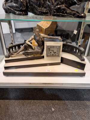 MANTEL CLOCK