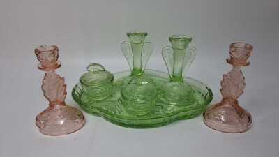 DRESSING TABLE SET