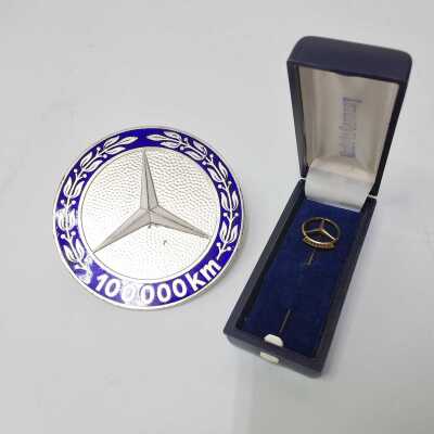 MERCEDES BENZ BADGES
