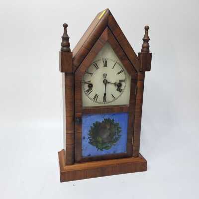 MANTEL CLOCK