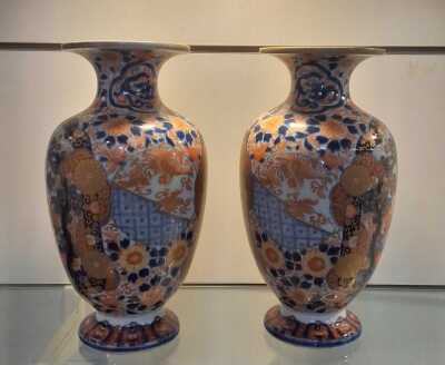 IMARI STYLE VASES