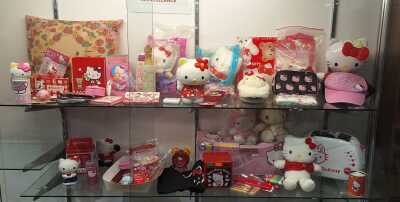 HELLO KITTY