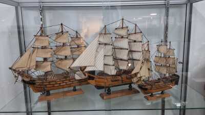 MODEL SHIPS