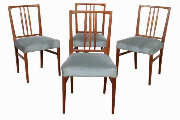 SET OF DINING CHAIRS