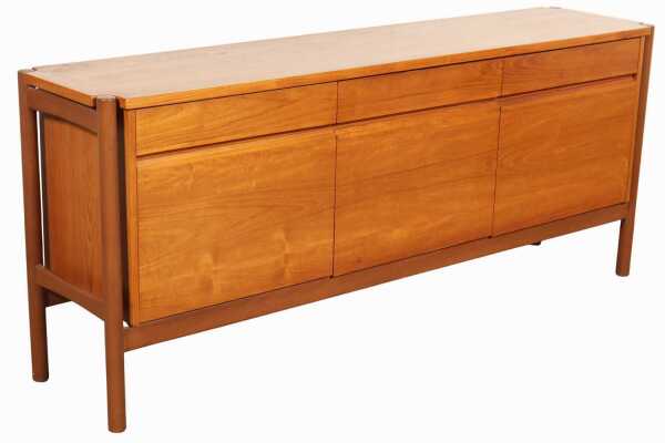 FLERVILLA SIDEBOARD