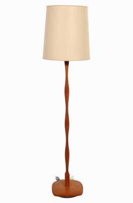 STANDARD LAMP