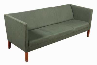 EJ 380 LOUNGE