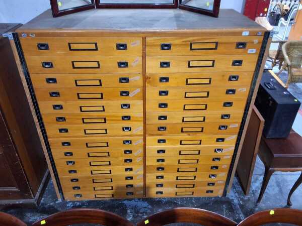 SPECIMEN DRAWERS