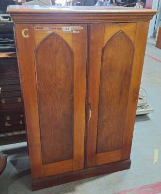 COLLECTIONS CABINET