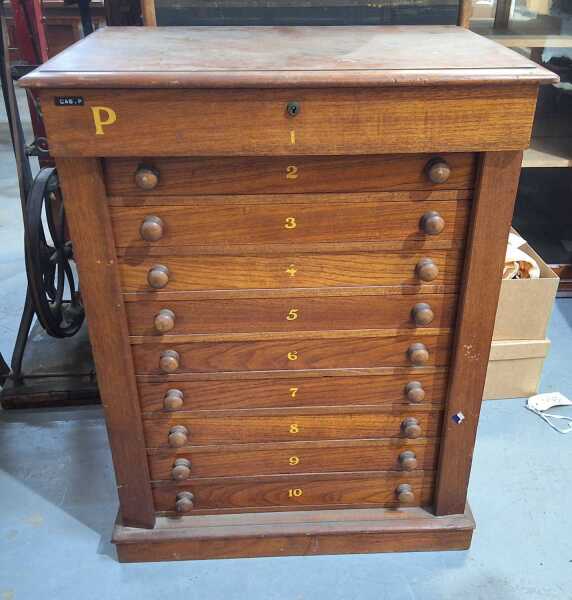 SPECIMEN CABINET