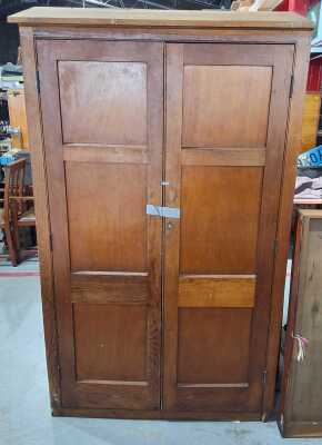 SCHOOL CABINET