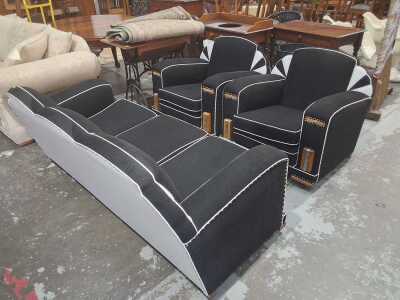 CLUB LOUNGE SUITE