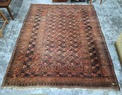 FLOOR RUG
