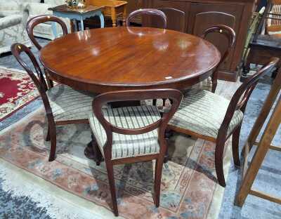 DINING SUITE
