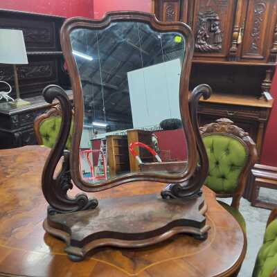 DRESSING TABLE MIRROR
