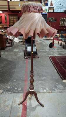STANDARD LAMP