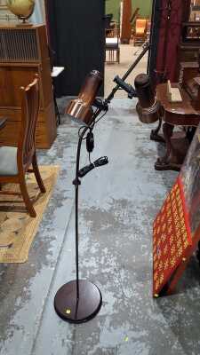 STANDARD LAMP