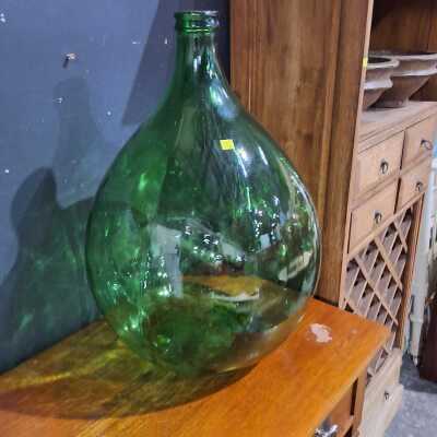 DEMIJOHN