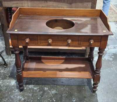 WASH STAND