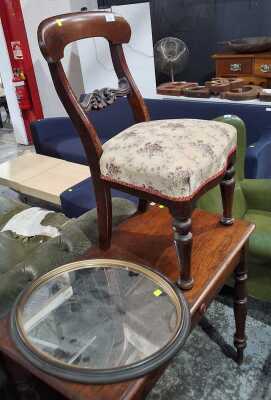 MIRROR & CHAIR