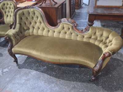 CHAISE LOUNGE
